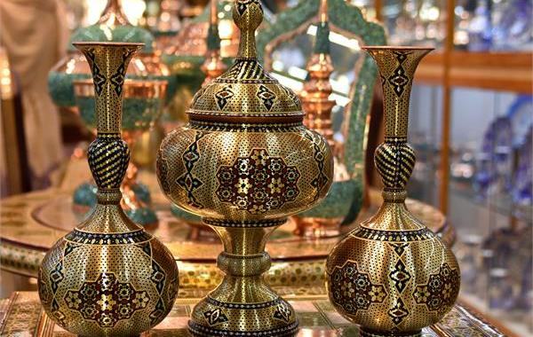 باکمک سفرا می توانیم به صادرات صنایع دستی رونق دهیم