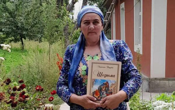 توزیع رایگان شاهنامه بین خانواده‌های تاجیکستان
