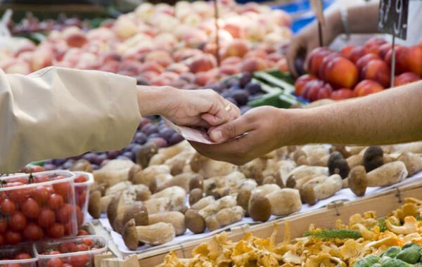 نان ، میوه و خشکبار رکورد گرانی را زدند!