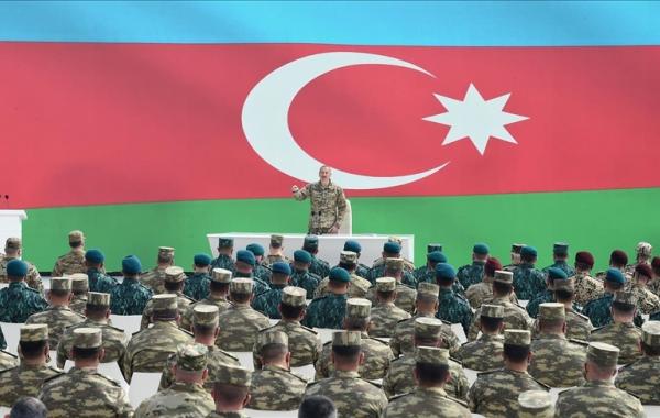 الهام علی‌اف: باید برای جنگ آماده باشیم