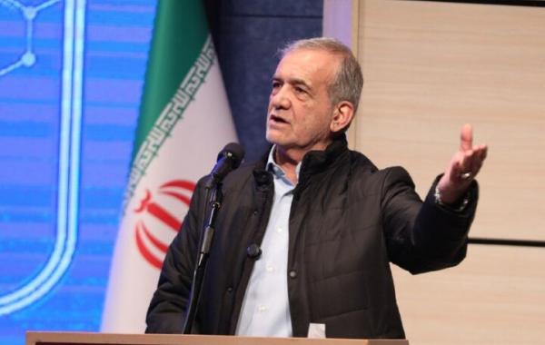 دانشگاهیان برای حل مشکلات به میدان بیایند