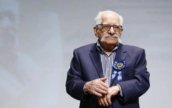 چه کسی منشور کورش را به فارسی ترجمه کرد؟