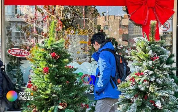 جشن کریسمسی ، خیابان‎ مشهور تهران را بند آورد!