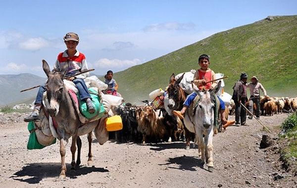 بازگشایی جاده های عشایری کهگلویه و بویراحمد