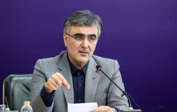 بانک‌ها باید از بنگاه‌داری خارج شوند