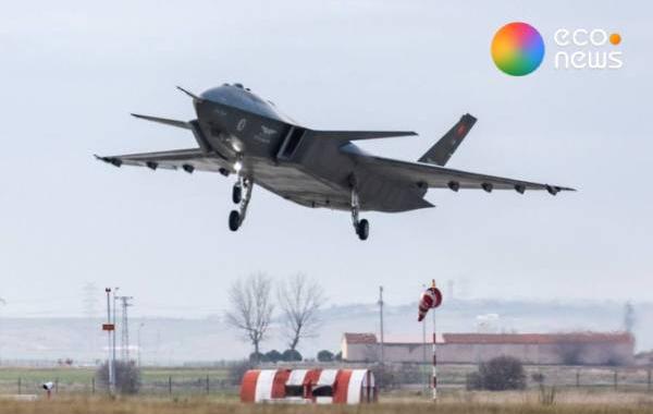 نخستین پرواز پهپاد جنگنده کیزیل‌ الما ترکیه 