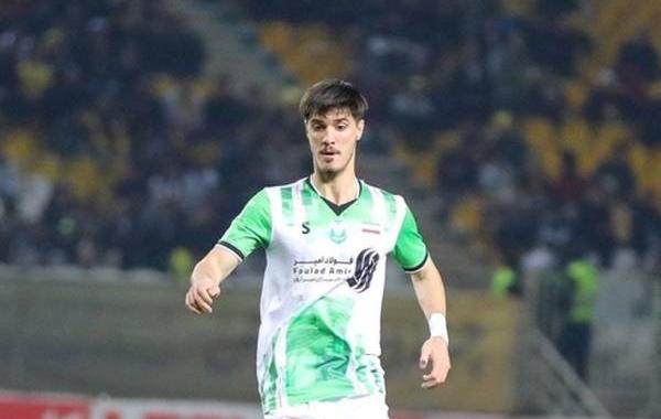 هافبک جوان خیبر با پرسپولیس به توافق رسید