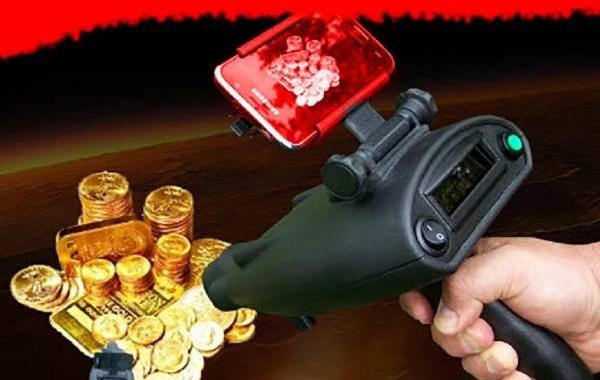 کشف ۶۳ دستگاه گنج یاب و عتیقه‌های میلیاردی