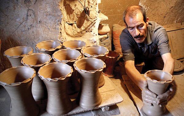 بازآفرینی سفال‌های جیرفت و ارتباط آن با خیام+فیلم