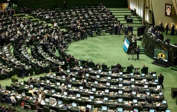 نامه معرفی وزیر پیشنهادی اقتصاد اعلام وصول شد