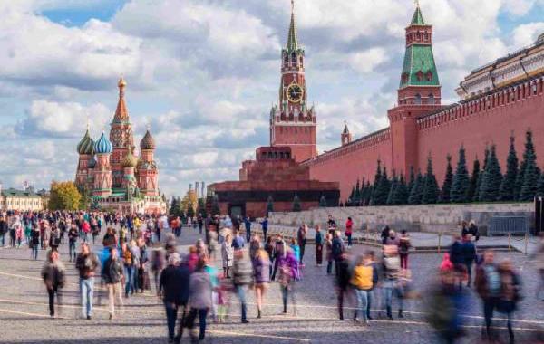 سؤالات متداول درباره رزرو تور روسیه؛ از ویزا تا مدارک موردنیاز