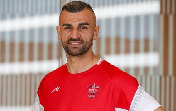 پیشنهاد ۱.۵میلیون دلاری مهاجم پرسپولیس از استقلال!