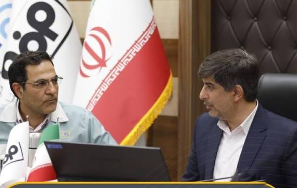 انتقاد مدیرعامل فولاد مبارکه از قطعی برق صنایع 