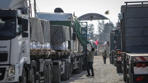 ۲۰۰ کامیون کمک رسانی وارد نوار غزه شدند