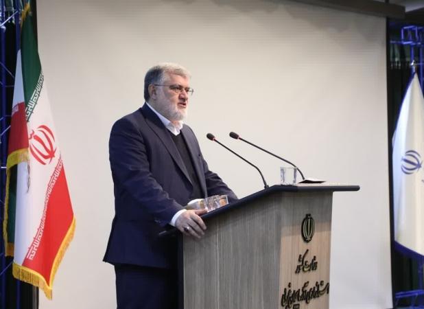 جمهوری اسلامی نگاه ویژه‌ای به اقوام و مذاهب دارد