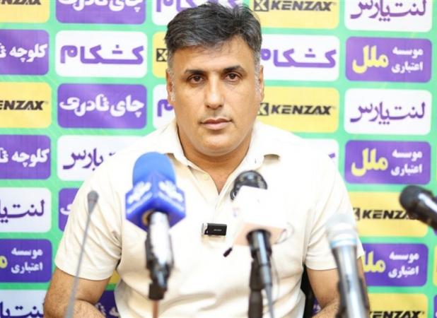 خلیفه اصل: شاید قرارداد یک بازیکن استقلال به اندازه بودجه ما باشد/ در شهرمان غریب هستیم