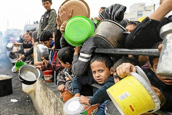 فلسطینی‌ها در محل توزیع غذا به رگبار بسته شدند!