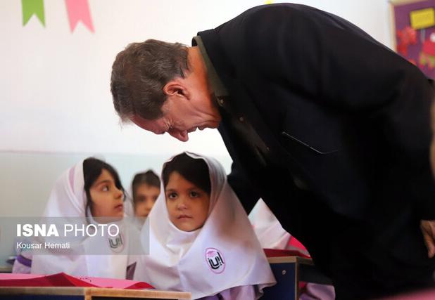 مدیرکل آموزش‌وپرورش استان: فعلا خبری از شیوع آنفلوآنزا در مدارس کرمانشاه نیست