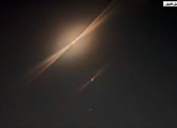 تصاویر توجه‌برانگیز از حمله امشب ایران به تل‌آویو