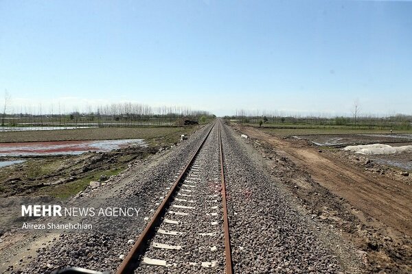 ایلام قربانی بزرگ بی‌عدالتی زیرساختی؛ پروژه راه آهن هم به بن بست خورد