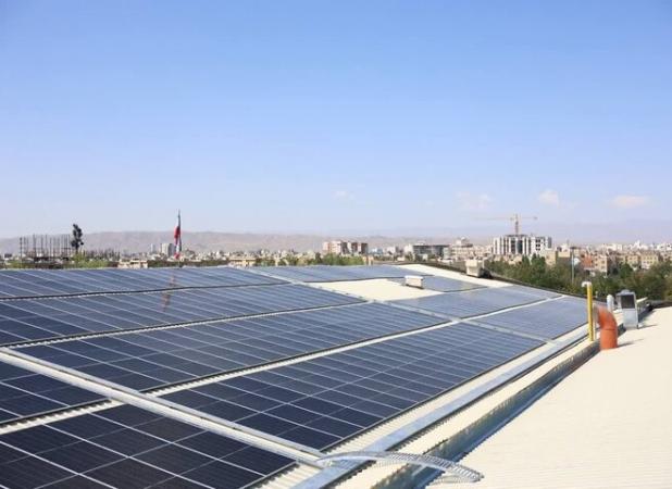 بزرگ‌ترین نیروگاه خورشیدی شمال‌غرب کشور در مرند کلنگ زنی شد