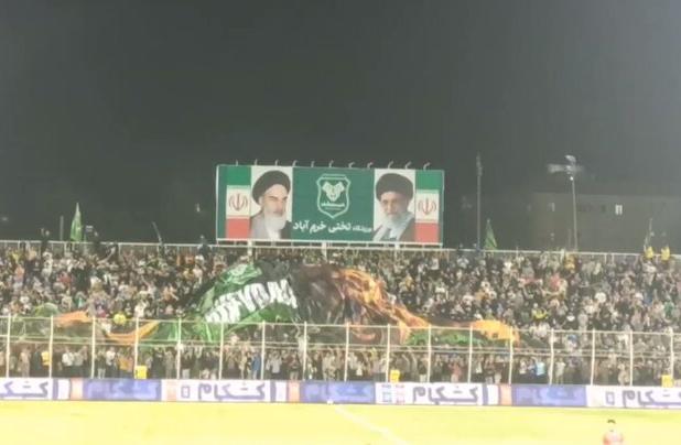 جو ورزشگاه تختی خرم‌آباد در پایان بازی با پرسپولیس