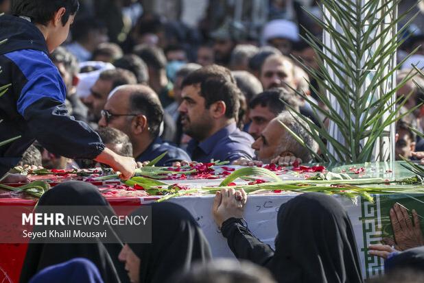 پیکر شهید ۲۱ ساله گمنام دفاع مقدس در اهواز تشییع شد