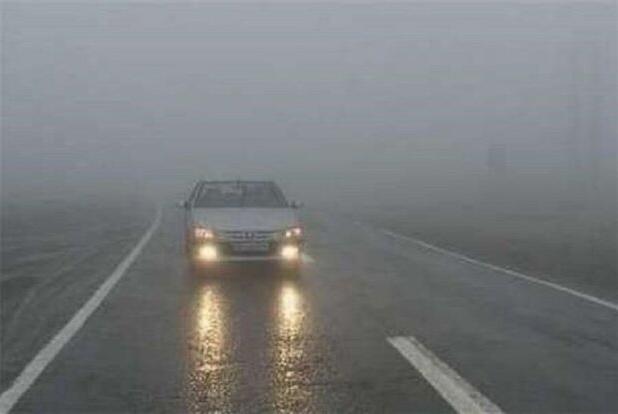 هشدار بارندگی و لغزندگی جاده‌ها در مازندران