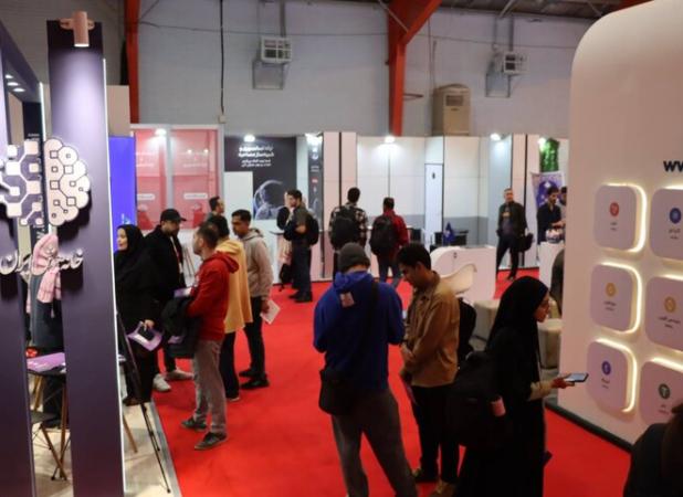 آغاز به‌کار پانزدهمین نمایشگاه کار شریف با حضور معاون وزیر کار