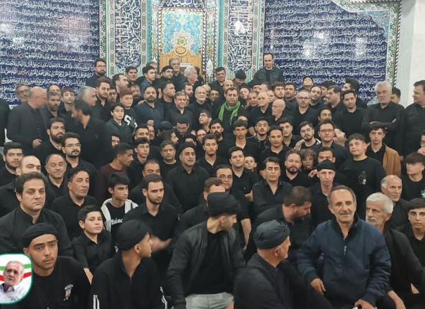 عکس دسته جمعی پزشکیان با عزاداران اردبیلی