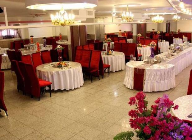  بی تدبیری ستاد مقابله با کرونای مشهد در بازگشایی تالارها
