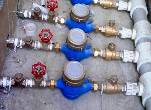 ۳۴۱ انشعاب غیرمجاز آب در نهاوند شناسایی شد