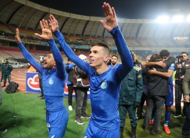 آسانی خیال استقلالی را راحت کرد/ در تیم می مانم + عکس