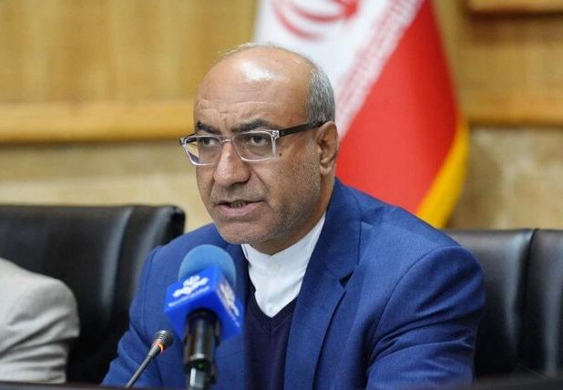 استاندار کرمانشاه: حقوق کارگران و پاکبانان باید پیش از حقوق مدیران شهرداری پرداخت شود