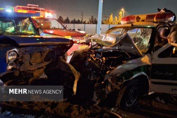 تصادف زنجیره‌ای در بزرگراه قم-تهران؛ ۱۱ نفر مصدوم شدند