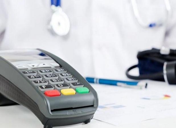 شناسایی ۱۹۰۰ پزشک متخلف؛ هشدار درباره دریافت‌های ارزی و فرار مالیاتی