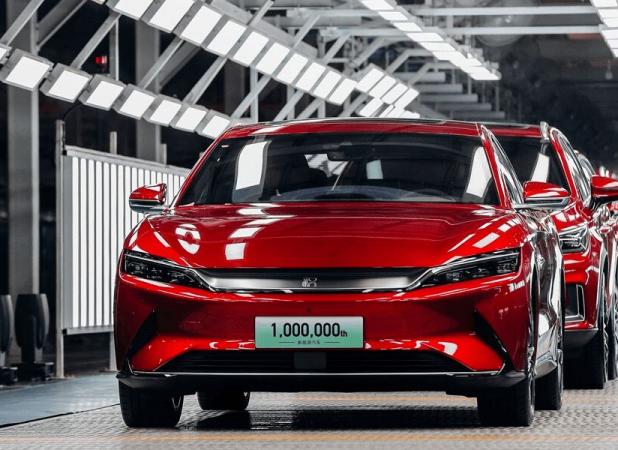 رشد بی سابقه بازار جهانی خودروهای برقی چین 