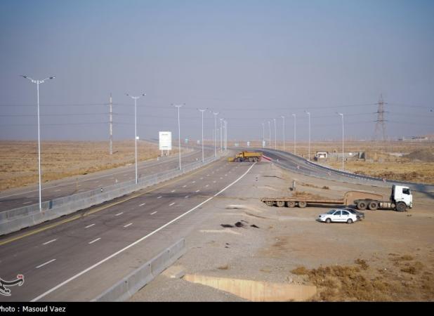تردد روان در محورهای شمالی/ ترافیک در آزادراه پردیس ـ تهران