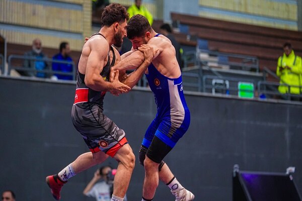 داوری فینال لیگ کشتی بدون ایراد بود/ دانشگاه آزاد باید چلنچ می‌گرفت