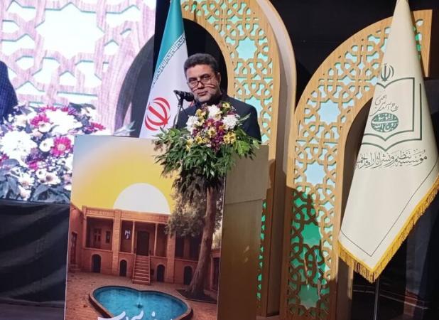 قاسمی: «بر آستان آفتاب» الگوی موفق در حفظ و ترویج اندیشه امام راحل است