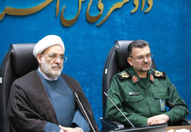 هدف قرار دادن حجاب و عفاف از محورهای اصلی جنگ فرهنگی دشمن، است