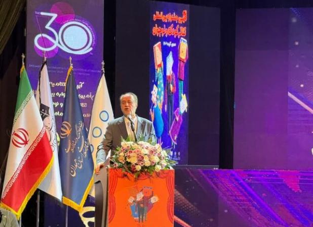 نایب رئیس مجلس: اساسنامه جشنواره بین‌المللی تئاتر کودک و نوجوان باید ثبت شود