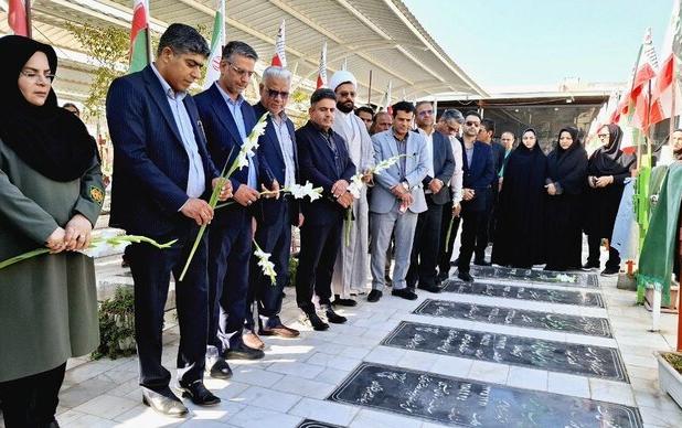 تجدید میثاق اصحاب رسانه و هنرمندان با شهدای زاهدان