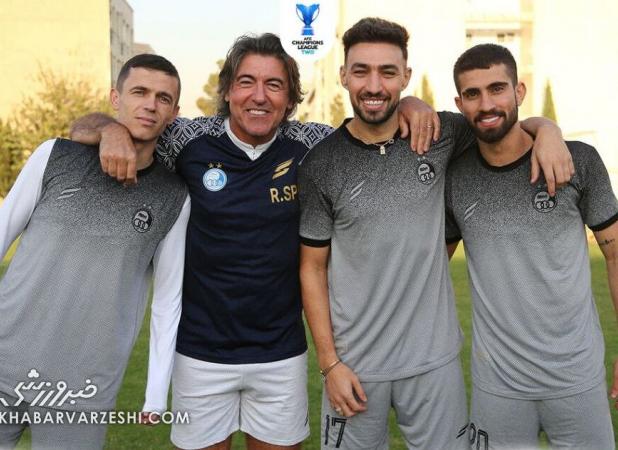 زوم الوصل روی دو ستاره استقلال