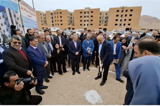 آیین کلنگ زنی ۲۰۸ واحد مسکن کارگری شاهرود با حضور وزیر تعاون