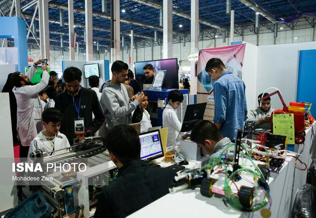بیست و ششمین نمایشگاه «پژوهش و فناوری» مشهد از نگاه بازدیدکنندگان و غرفه‌داران