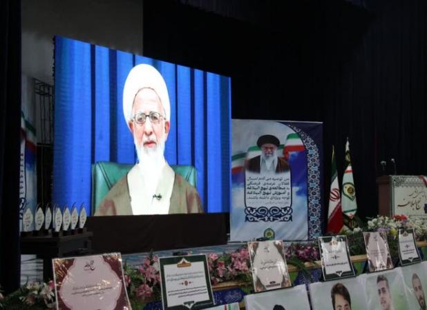 آیت الله جوادی آملی: نهج البلاغه شرح همیشگی و جهانی قرآن است