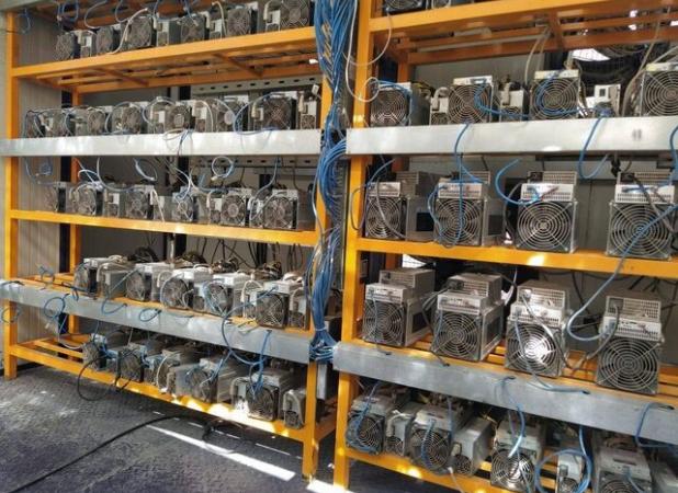 خاموشی ۱۹ ماینر غیرمجاز در تاکستان