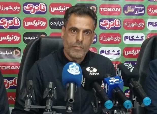 مربی شمس آذر: داوری تمرکز ما و ملوانی‌ها را به‌هم زد/ تنش‌ها به خاطر مدیریت نادرست بازی بود