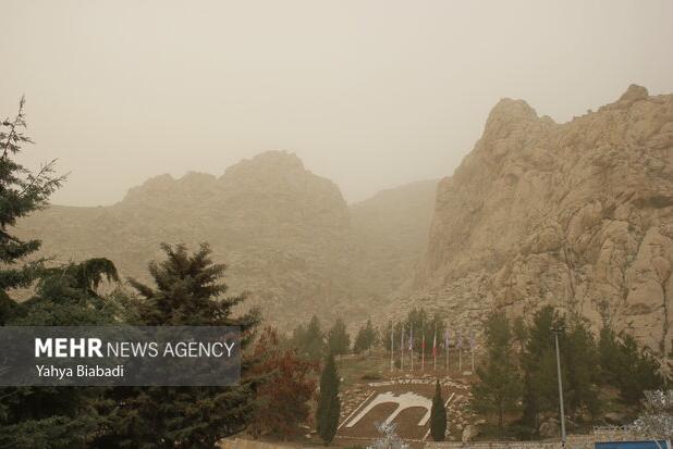 ۳۷۱ مراجعه به اورژانس کرمانشاه از ابتدای سال به‌دلیل آلودگی هوا